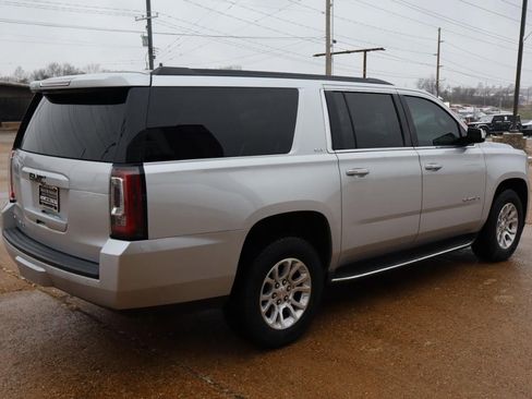 Used 2018 GMC Yukon XL SLT w/ Open Road Package image 5