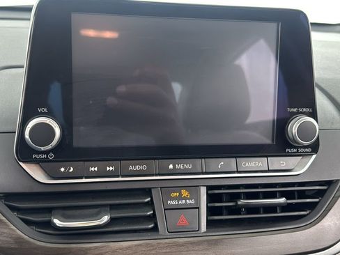 Used 2024 Nissan Altima 2.5 SV image 22