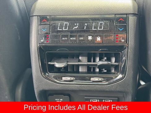Used 2023 Jeep Grand Cherokee Overland w/ Luxury Tech Group IV AWD/4WD image 13