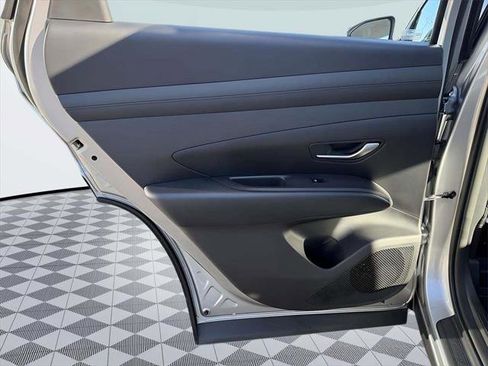 New 2026 Hyundai Tucson Blue SE image 27