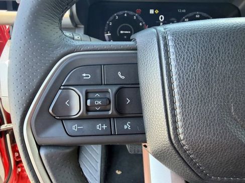 Used 2025 Toyota 4Runner TRD Off-Road image 29