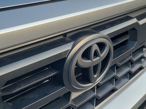 New 2025 Toyota Tacoma TRD Off-Road image 39