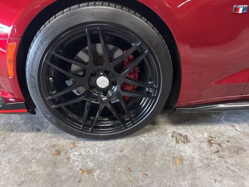 Used 2016 Chevrolet Camaro SS image 16