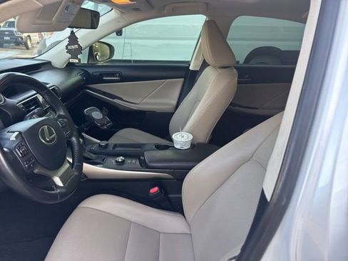Used 2019 Lexus IS 300 w/ Accessory Package 2 RWD image 9