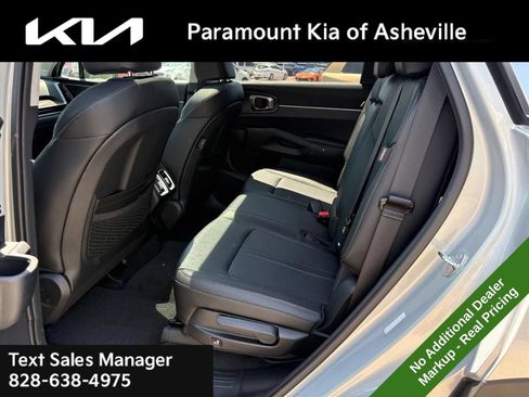 New 2026 Kia Sorento S w/ S Panoramic Sunroof Package FWD image 22