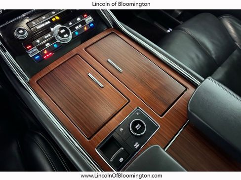 Used 2022 Lincoln Navigator Reserve image 23