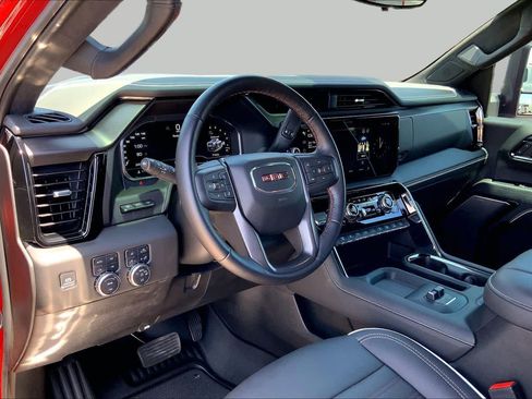 Used 2025 GMC Sierra 2500 AT4X AWD/4WD image 18