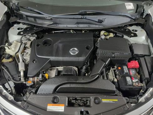 Used 2015 Nissan Altima 2.5 SV w/ Convenience Package image 28