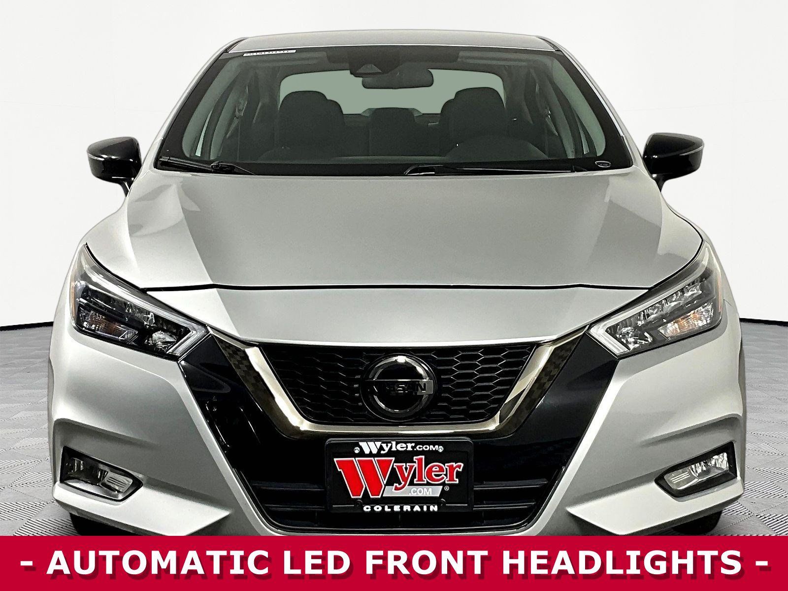 Used 2020 Nissan Versa SR w/ Convenience Package FWD image 2