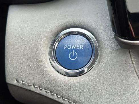 Used 2022 Toyota Highlander Limited image 28