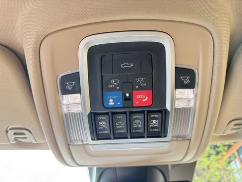 Used 2020 RAM 1500 Limited AWD/4WD image 22