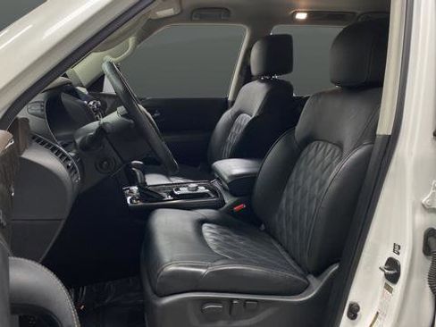 Used 2023 Nissan Armada Platinum w/ Captain's Chairs Package AWD/4WD image 9