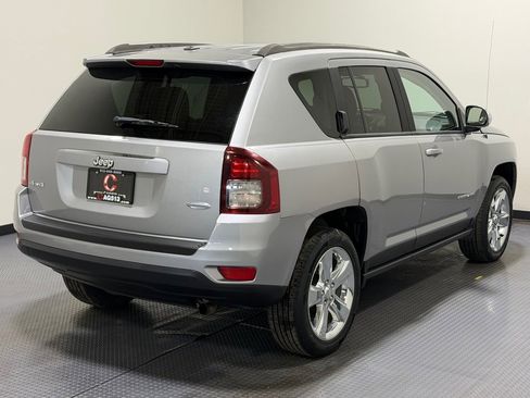 Used 2014 Jeep Compass Latitude w/ Mopar Chrome Accents Group image 5