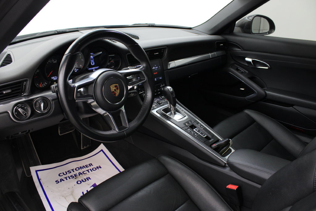 Used 2018 Porsche 911 Carrera S RWD image 4