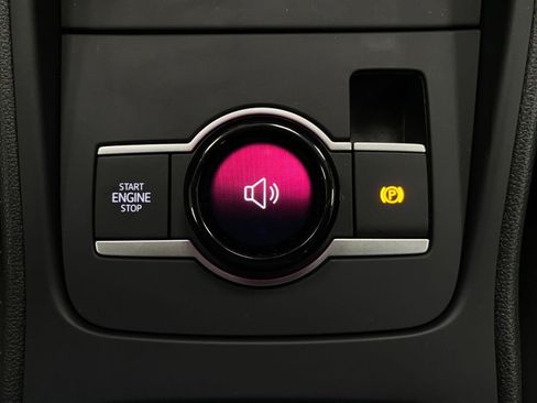 Certified 2026 Volkswagen Tiguan SE AWD/4WD image 23