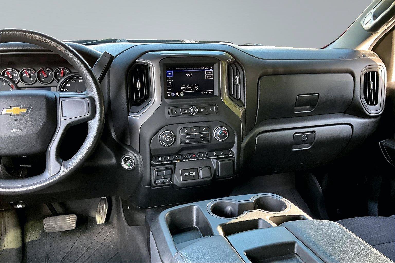 Used 2024 Chevrolet Silverado 2500 Custom w/ Custom Value Package AWD/4WD image 6