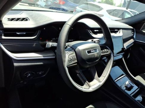 New 2026 Jeep Grand Cherokee L 4WD image 6