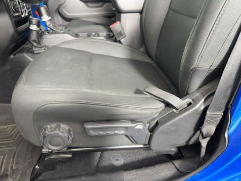 Used 2021 Jeep Wrangler Unlimited Sport image 10