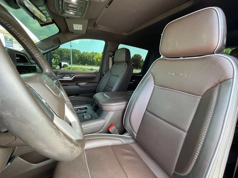 Used 2024 GMC Sierra 2500 Denali w/ Denali Reserve Package AWD/4WD image 22