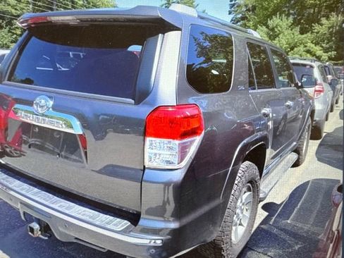 Used 2013 Toyota 4Runner SR5 w/ Convenience Pkg AWD/4WD image 16
