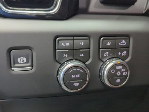 Used 2026 GMC Sierra 1500 Denali Ultimate AWD/4WD image 12