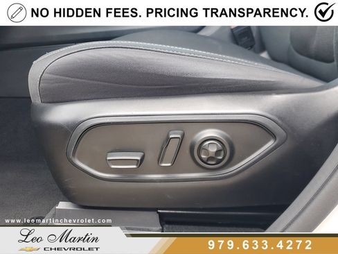 Used 2023 Jeep Grand Cherokee L Laredo RWD image 16