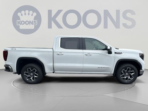New 2026 GMC Sierra 1500 SLE w/ Preferred Package AWD/4WD image 8