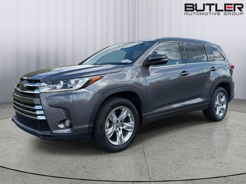 Used 2018 Toyota Highlander Limited FWD image 1