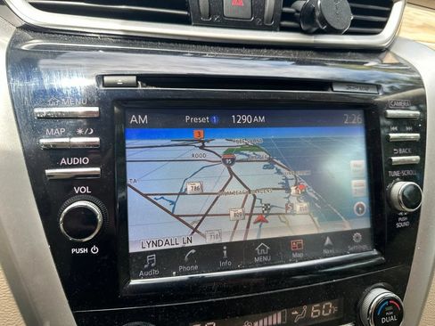 Used 2015 Nissan Murano S w/ Navigation Package FWD image 6