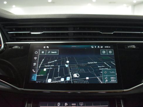 Used 2025 Audi Q8 Premium Plus w/ Premium Plus Package AWD/4WD image 17