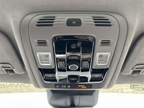 Certified 2025 Cadillac Escalade Sport Platinum w/ LPO, Floor Liner Package image 54