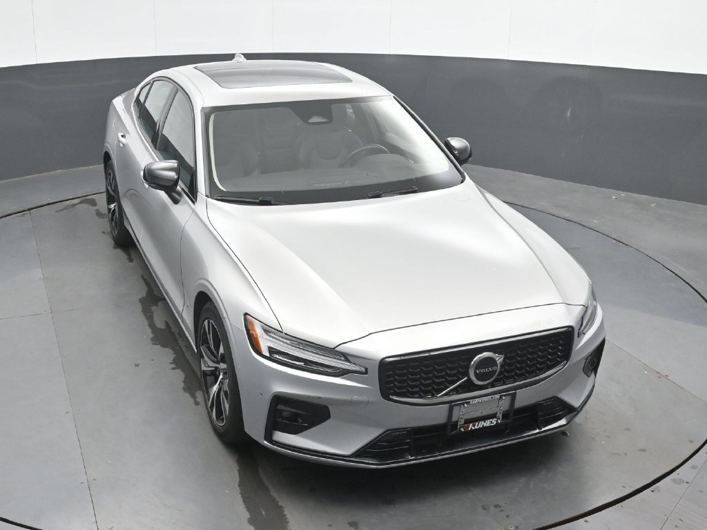 Used 2024 Volvo S60 B5 Core FWD image 34
