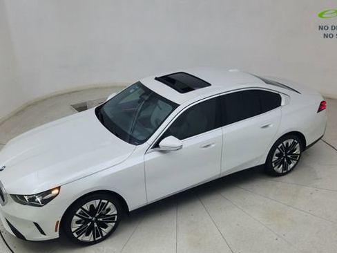 Used 2026 BMW 540i xDrive AWD/4WD image 81