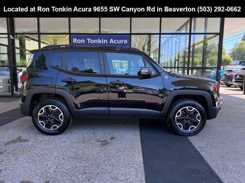 Used 2016 Jeep Renegade Trailhawk AWD/4WD image 8