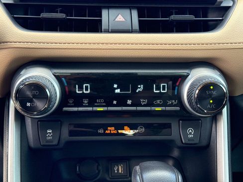 Used 2023 Toyota RAV4 XLE image 23