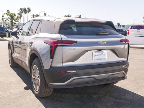 New 2026 Chevrolet Blazer EV LT image 9