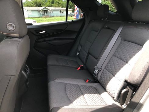 Used 2018 Chevrolet Equinox LT image 12