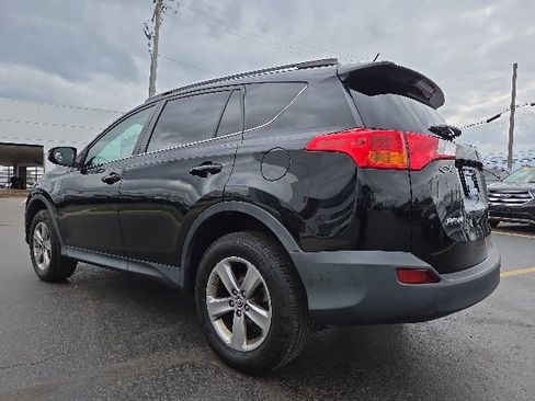 Used 2015 Toyota RAV4 XLE AWD/4WD image 5