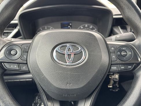 Used 2023 Toyota Corolla LE image 25