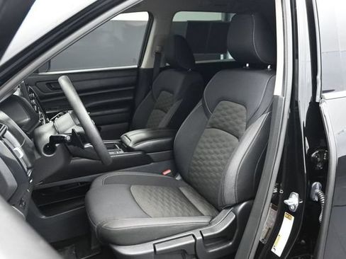 Used 2023 Nissan Pathfinder S FWD image 5