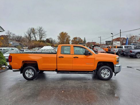 Used 2018 Chevrolet Silverado 2500 W/T RWD image 4