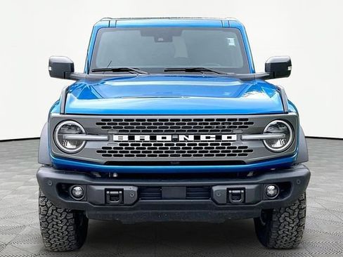 Used 2025 Ford Bronco Badlands AWD/4WD image 2