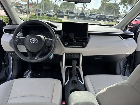 Used 2023 Toyota Corolla Cross L FWD image 36