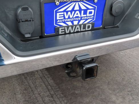 Used 2019 Chevrolet Silverado 1500 LTZ image 16