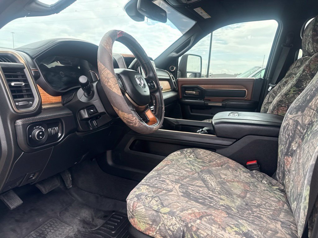 Used 2024 RAM 3500 Limited w/ Towing Technology Group AWD/4WD image 8
