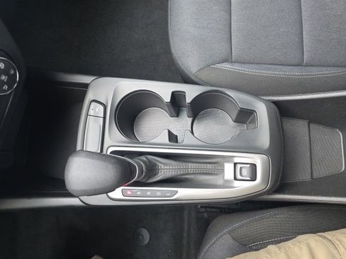 Used 2025 Chevrolet Trax LS image 20