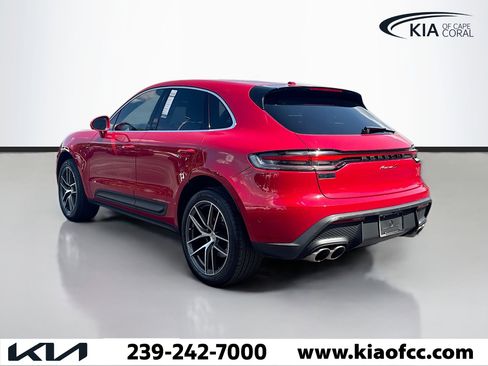 Used 2023 Porsche Macan S AWD/4WD image 4