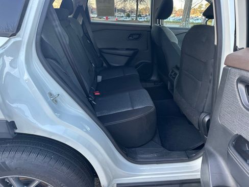 Certified 2021 Nissan Rogue S image 15