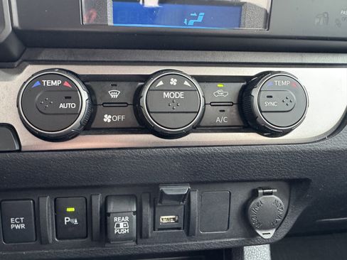 Certified 2023 Toyota Tacoma SR5 image 27