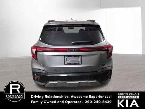 Certified 2026 Kia Seltos EX w/ EX Sunroof Package image 8